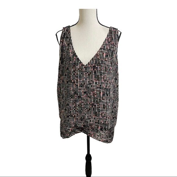 White House black market blouse v-neck sleeveless geometric pattern X-Large - Picture 1 of 9